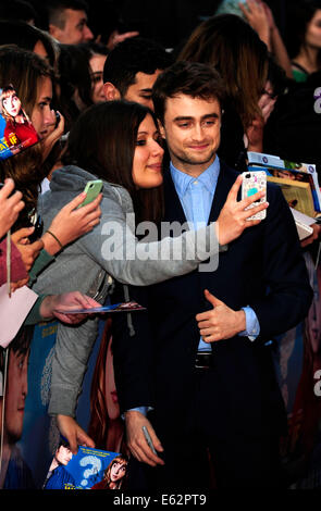 Londres, Royaume-Uni. 12e Août, 2014. Daniel Radcliffe assister à la première DE CE QUE SI L'UK à l'odéon West End de Londres, le 12 août 2014 Crédit : Peter Phillips/Alamy Live News Banque D'Images