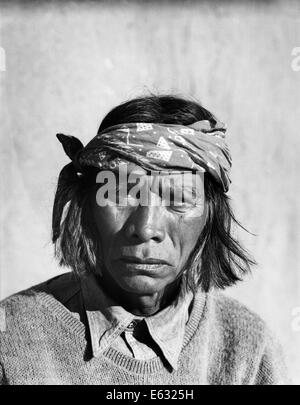 PORTRAIT 1930 Native American Graves CACIQUE SAN ILDEFONSO Pueblo de l'homme médecin NOUVEAU MEXIQUE USA Banque D'Images