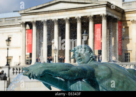 Trafalgar Square et National Gallery London UK Banque D'Images