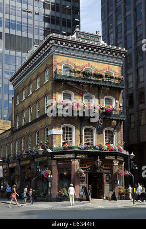 L'Albert Pub, rue Victoria, Westminster, Londres, Angleterre, Royaume-Uni, Europe Banque D'Images