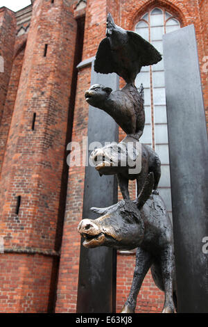 Riga, Lettonie - La sculpture des musiciens de Brême Banque D'Images