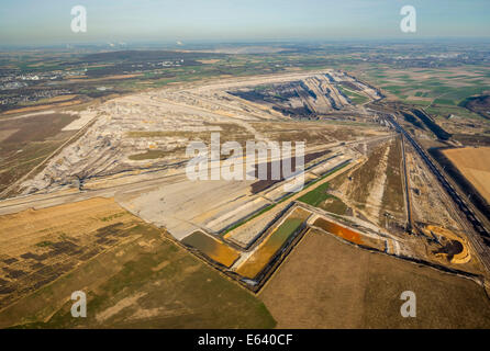 Vue aérienne, Inden mine de lignite à ciel ouvert, en Rhénanie du Nord-Westphalie, Allemagne Banque D'Images