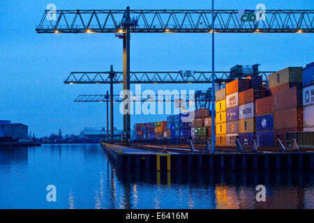 Terminal Conteneurs Dortmund ou CTD, dans le port, Dortmund, Ruhr, Rhénanie du Nord-Westphalie, Allemagne Banque D'Images