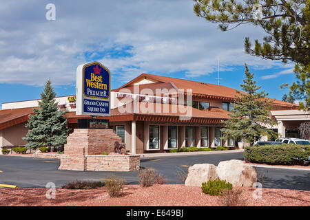 Vue extérieure du bâtiment de l'hôtel Best Western Grand Canyon Squire Inn dans le Grand Canyon Village. Arizona, États-Unis. Banque D'Images