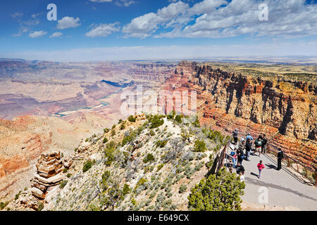 Vue panoramique sur le Grand Canyon et la rivière Colorado du Grand Canyon South Rim. Arizona, USA. Banque D'Images