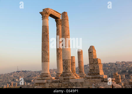 Restes du Temple d'Hercule sur la citadelle, Amman, Jordanie Banque D'Images