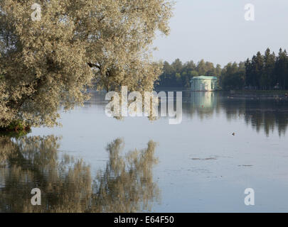 Vénus, pavillon, Parc du Palais Gatchina, Russie. Banque D'Images