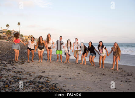 Les jeunes adultes, adolescents, Capistrano Beach, alias Capo Beach, ville de Dana Point, l'Orange County, California, United States