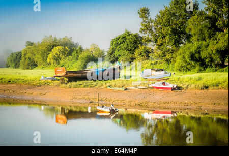 Tôt le matin sur la rivière Taw dans Barnsaple Devon UK Banque D'Images