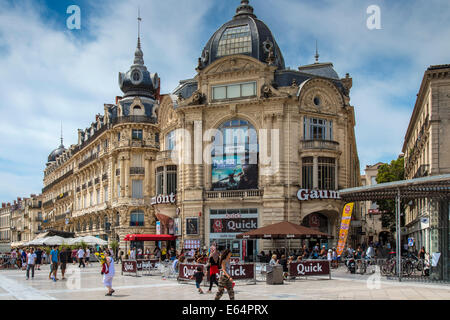 Place de la Comédie place, Montpellier, Languedoc-Roussillon, France Banque D'Images