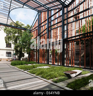 Le Jardin des Arts de Malopolska, Cracovie, Pologne. Architecte : Néolithique & Ewy architectes, 2012. Vue d'élévation de jardin à towa Banque D'Images