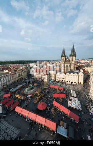 L'église de Tyn ou église Notre Dame en face de Týn, Old Town Square, Prague, République Tchèque Banque D'Images