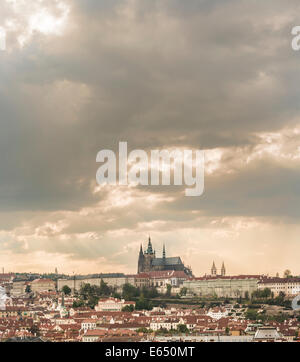 Le Château de Prague, la cathédrale Saint-Guy, la place de la vieille ville, Vieille Ville, Prague, République Tchèque Banque D'Images