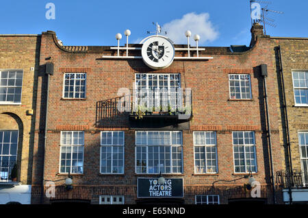 Jeunes acteurs Theatre à Barnsbury Road, Islington, Londres, Royaume-Uni. Banque D'Images