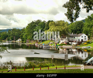 Vue de Little York Lake dans le comté de Cortland, New York Banque D'Images