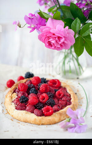 Tarte aux framboises et Blackberry Banque D'Images