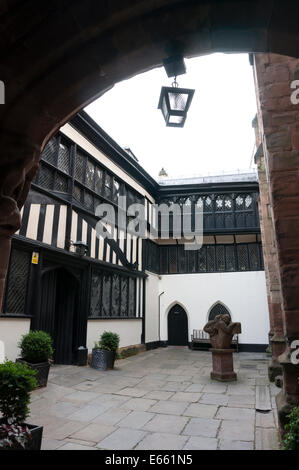 Cour de St Mary's Guildhall, Coventry, West Midlands Banque D'Images