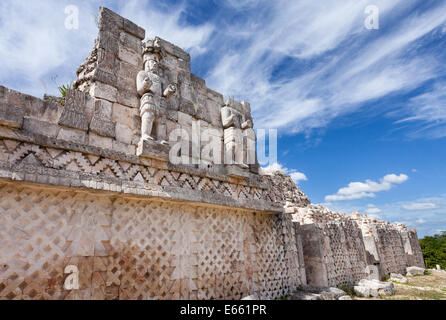 Statues de guerrier à la Ka ruines au Yucatan, Mexique. Banque D'Images