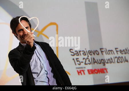 Sarajevo, Bosnie-et-Herzégovine. 15e Août, 2014. Directeur et acteur mexicain Gael Garcia Bernal assiste à la cérémonie d'ouverture du 20e Festival du Film de Sarajevo à Sarajevo, Bosnie-Herzégovine, le 15 août, 2014. Le 20e Festival du Film de Sarajevo a ouvert le vendredi. Credit : Haris Memija/Xinhua/Alamy Live News Banque D'Images