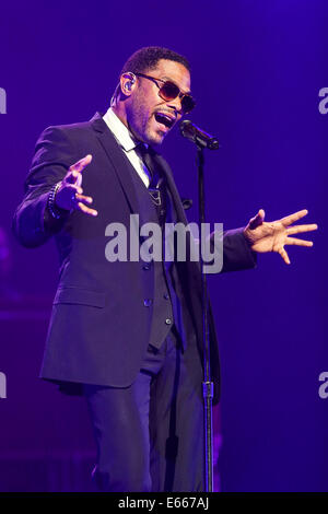 Durham, North Carolina, USA. 26 juillet, 2014. Musique Artiste MAXWELL apporte sa tournée 2014 à la Durham Performing Arts Center de Durham, NC. Gerald Maxwell Rivera, (né le 23 mai 1973), mieux connu sous le nom de Maxwell, est un auteur-compositeur, producteur et acteur. © Andy Martin Jr./ZUMA/Alamy Fil Live News Banque D'Images