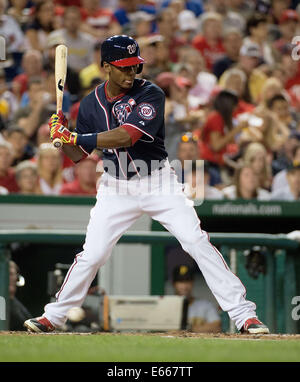 Washington, DC, USA. 15e Août, 2014. Nationals de Washington droit fielder Michael Taylor (18) à la batte contre les Pirates de Pittsburgh au cours de leur jeu au Championnat National Park à Washington, D.C, vendredi, 15 août, 2014. Credit : Harry E. Walker/ZUMA/Alamy Fil Live News Banque D'Images