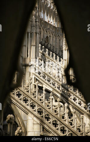 Toit de la cathédrale gothique ou La cathédrale de Milan, en Italie. Banque D'Images