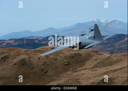 Le C-130 d'avion de transport tactique Hercules est le pivot de la RAF's Air Transport (AT) et de la flotte est basée à Dar Lyneha Banque D'Images