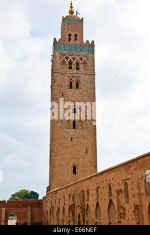 Mosquée de Koutoubia achevé sous le règne du Calife Almohade le Ya'qub al-Mansur (1184 à 1199),Marrakech,Marrakech,Maroc Banque D'Images