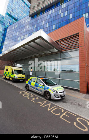 Whitechapel, UK. 16e Août, 2014. Le Royal London Hospital, Whitechapel, Londres, Angleterre, Royaume-Uni Crédit : Simon Balson/Alamy Live News Banque D'Images