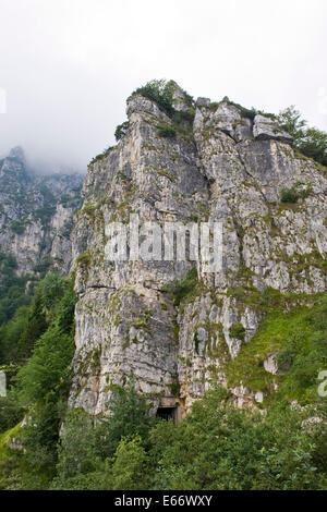 Italie, Vénétie, Pasubio, Gallerie del Pasubio, Strada delle 52 Galerie 52, sentier des tunnels Banque D'Images