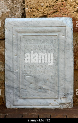 Théâtre romain -le premier siècle avant J.-C.- inscription latine, Malaga, Andalousie, Espagne, Europe Banque D'Images