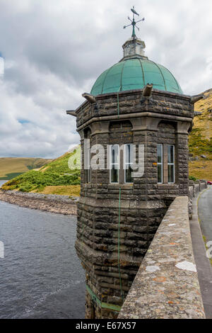 Graig Goch réservoir et barrage en maçonnerie dans l'Elan Valley, Powys Pays de Galles, Royaume-Uni Banque D'Images