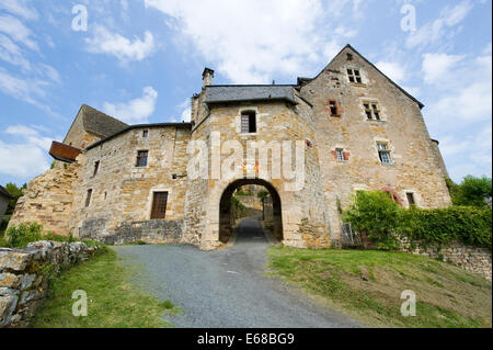 Vieux bâtiment pittoresque dans le romantique village de Turenne dans le district Dordogne en France Banque D'Images