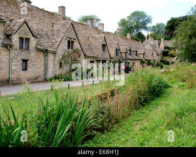 Arlington Row, Bibury, Gloucestershire, Royaume-Uni Banque D'Images