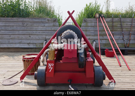 L'un des canons tirés au cours de manifestations à Fort McHenry National Historic Site à Baltimore, Maryland Banque D'Images