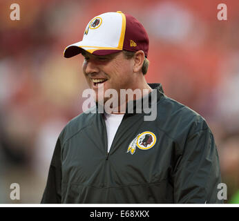 Washington, DC, USA. 18 août, 2014. Redskins de Washington l'entraîneur-chef Jay Gruden avant le début de leur match pré-saison contre les Browns de Cleveland au FedEx Field à Landover, MD Lundi, 18 août 2014. © Harry E. Walker/ZUMA/Alamy Fil Live News Banque D'Images