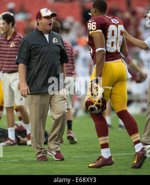 Washington, DC, USA. 18 août, 2014. Redskins de Washington l'entraîneur-chef Jay Gruden avant le début de leur match pré-saison contre les Browns de Cleveland au FedEx Field à Landover, MD Lundi, 18 août 2014. © Harry E. Walker/ZUMA/Alamy Fil Live News Banque D'Images