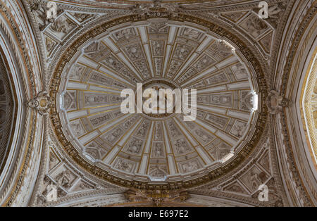 Plafond de la chapelle Capilla Mayor à l'intérieur de la Mezquita, Córdoba, Córdoba province, Andalusia, Spain Banque D'Images