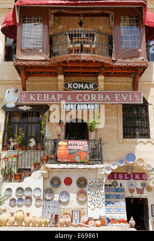 Restaurant et la poterie, Avanos, Province de Nevşehir, Cappadoce, Anatolie centrale, Anatolie, Turquie Banque D'Images