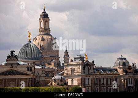 La Frauenkirche, l'église et de l'Académie des beaux-arts de Dresde, Saxe, Allemagne, Europe Banque D'Images