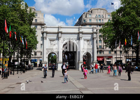 Lettonie Grande-bretagne London City of Westminster Hyde Park, Marble Arch Banque D'Images