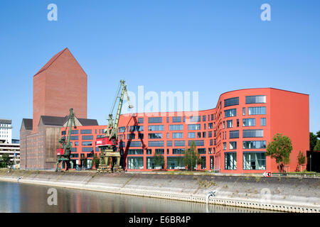 Archives de l'Etat de Rhénanie du Nord-Westphalie à Duisburg Inner Harbour, ancien grenier de la Rheinisch-Westfälische Banque D'Images