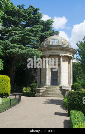 L'Jephson Memorial, Jephson Gardens, jardins de Royal Leamington Spa, Warwickshire, England, UK Banque D'Images