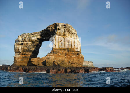 L'Arche de Darwin, Darwin Island, îles Galapagos, Equateur, Amérique du Sud - close-up de la mer Banque D'Images