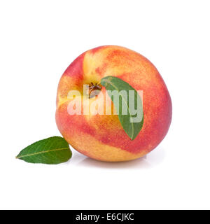 Peach isolated on white Banque D'Images