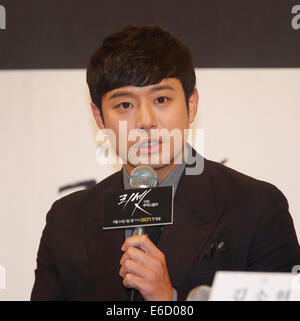 Séoul, Corée du Sud. 20e Août, 2014. L'acteur sud-coréen Chun Jung-myung assiste à une présentation de son nouveau drama coréen, 'Réinitialiser' à Séoul, Corée du Sud. Credit : Lee Jae-Won/AFLO/Alamy Live News Banque D'Images