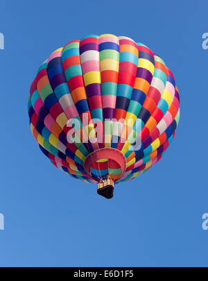 METAMORA, MICHIGAN - 24 août 2013 : lancement du ballon à air chaud à l'Assemblée Metamora Pays Jours et Hot Air Balloon Festival. Banque D'Images