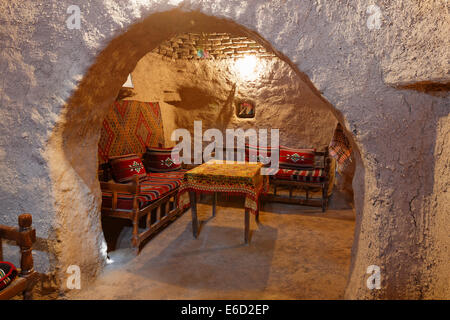 Intérieur d'un trullo-maison de terre, Harran, Şanlıurfa Province, Région de l'Anatolie du sud-est, l'Anatolie, Turquie Banque D'Images