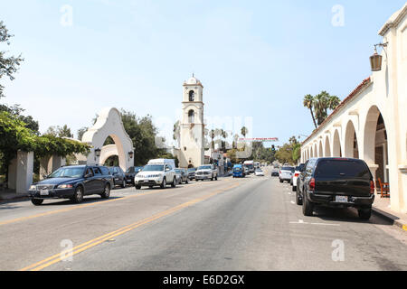 Ojai, Californie, USA l'Arcade sur Ojai Ave. Banque D'Images