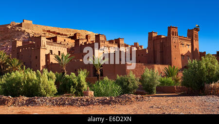 Les bâtiments d'Adobe de la Ksar berbère ou village fortifié d'Ait Benhaddou, Marrakech-tensift-Al Haouz, Maroc Banque D'Images